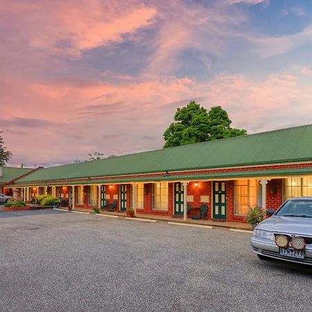 Elms Motor Inn Tumut Luaran gambar